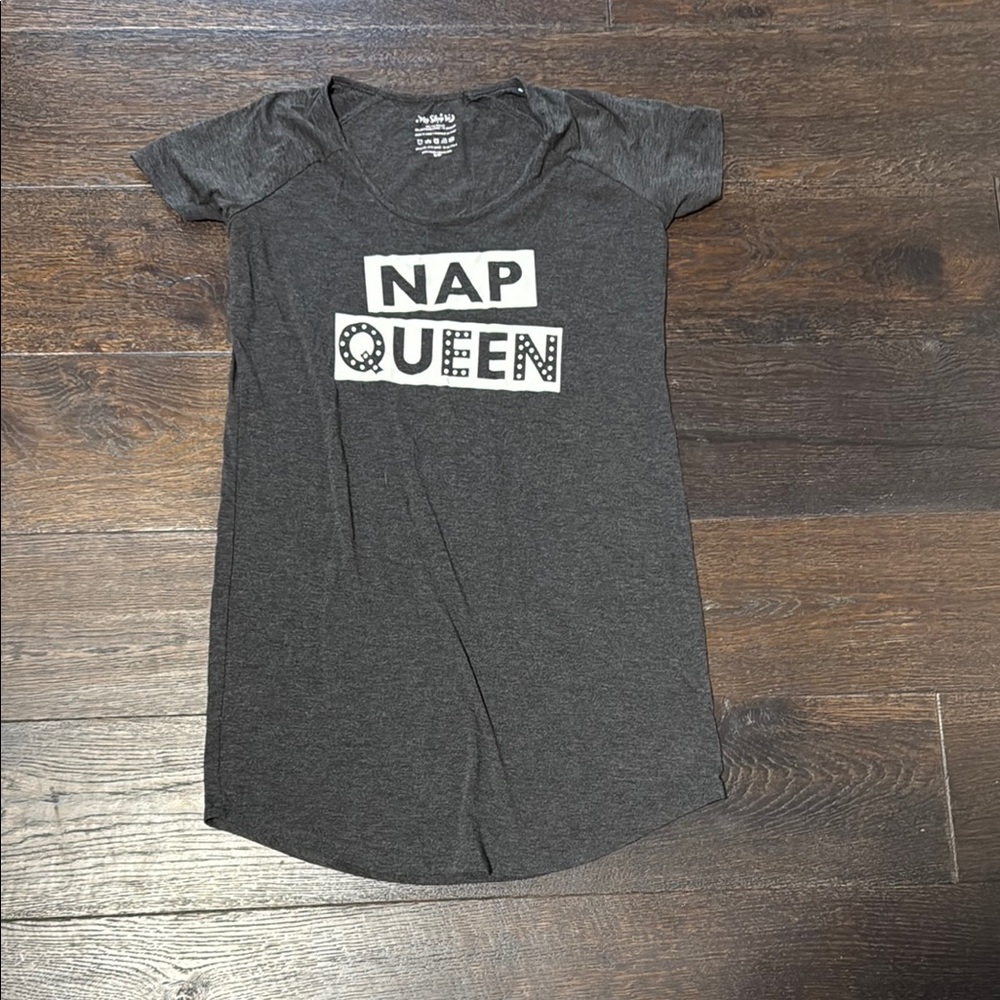 'Nap Queen' night gown